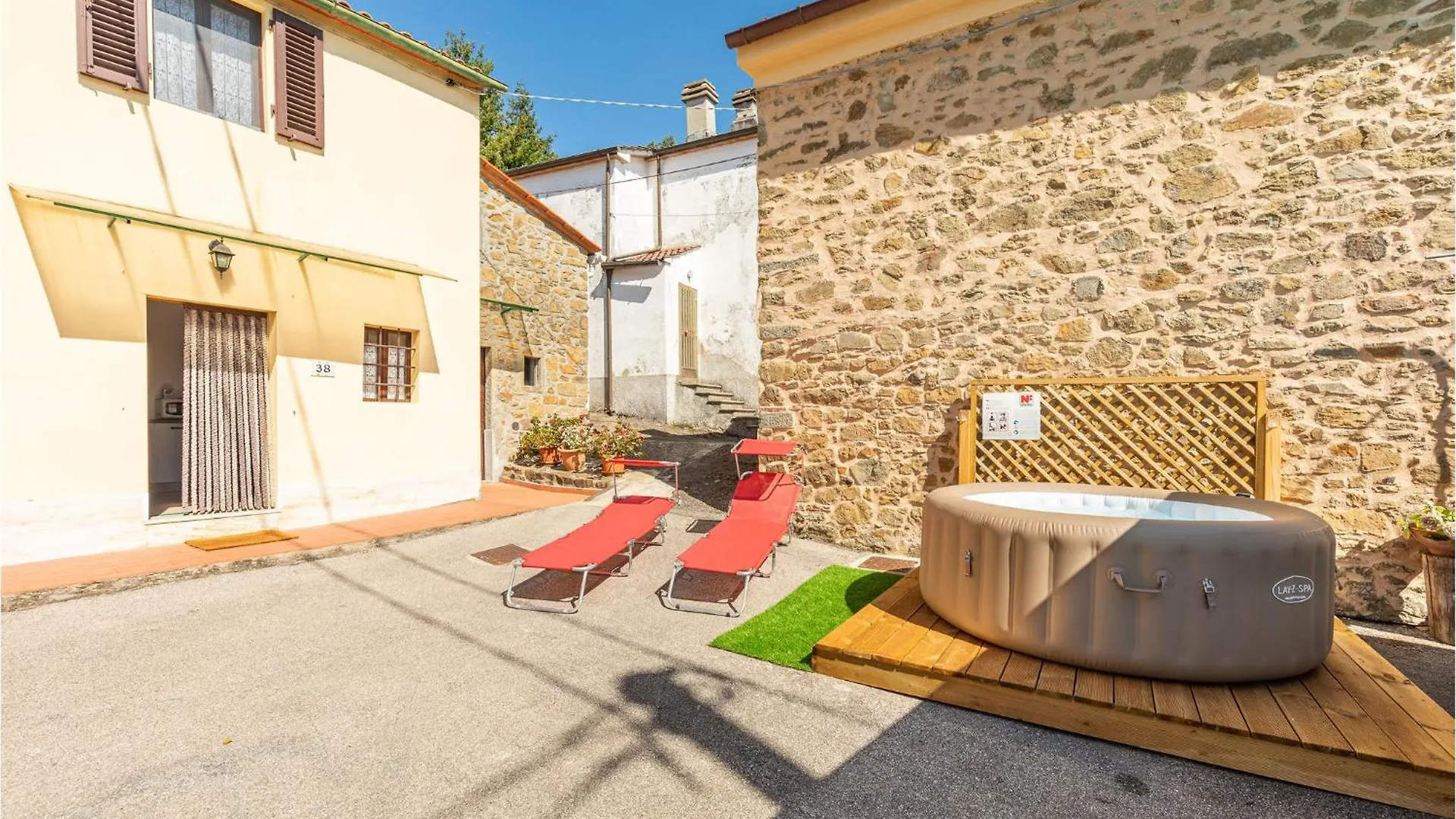 Lovely Home In Marliana With Wifi