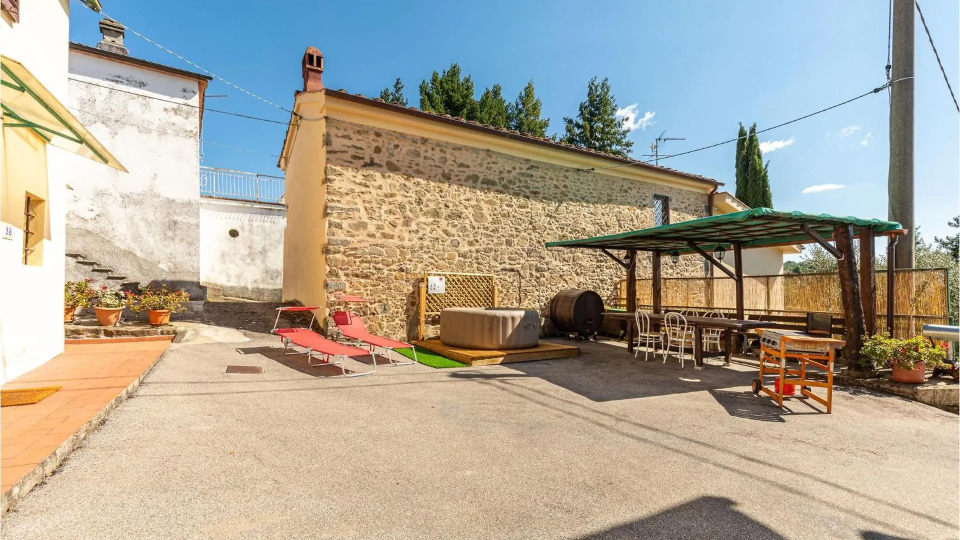Lovely Home In Marliana With Wifi